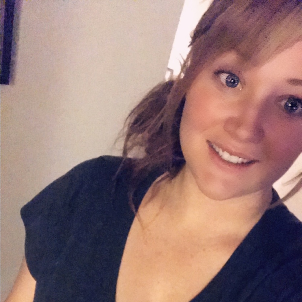 Meet your Posher, Deanna